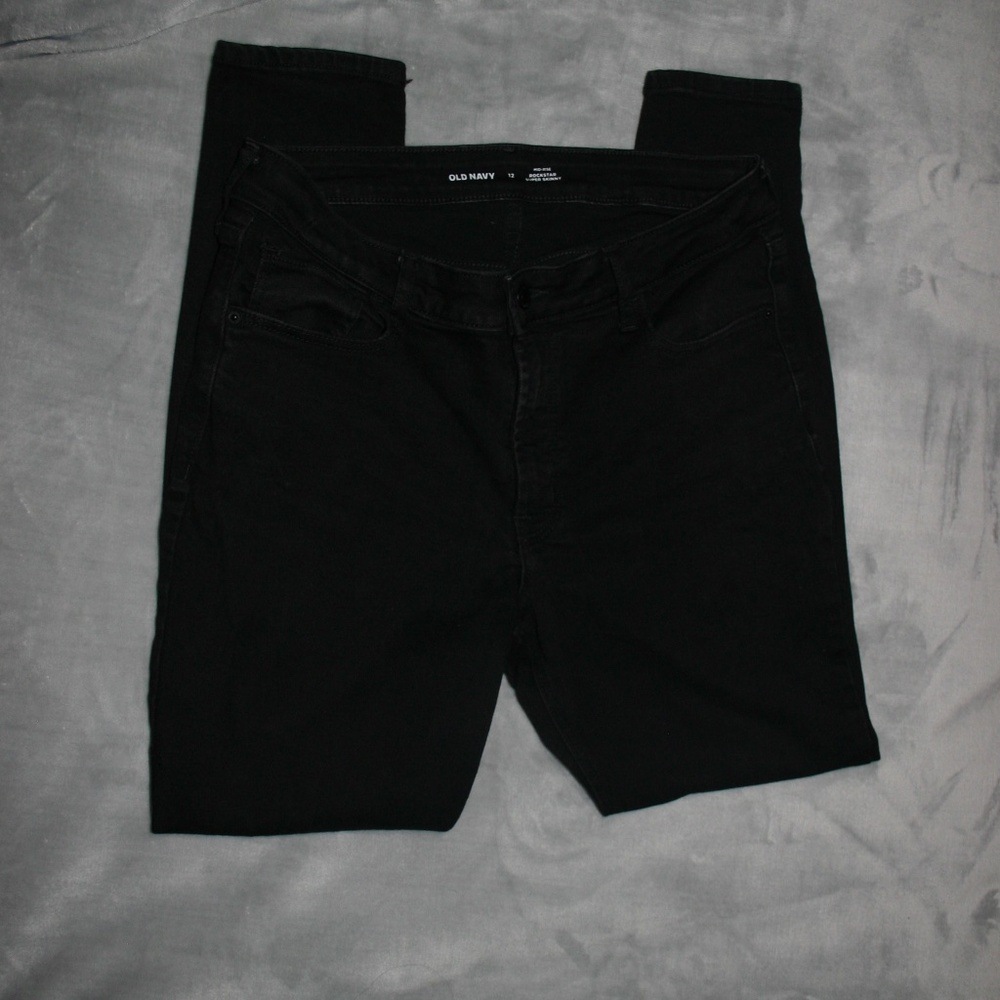 Black Old Navy Mid-Rise Rockstar Super Skinny Jeans